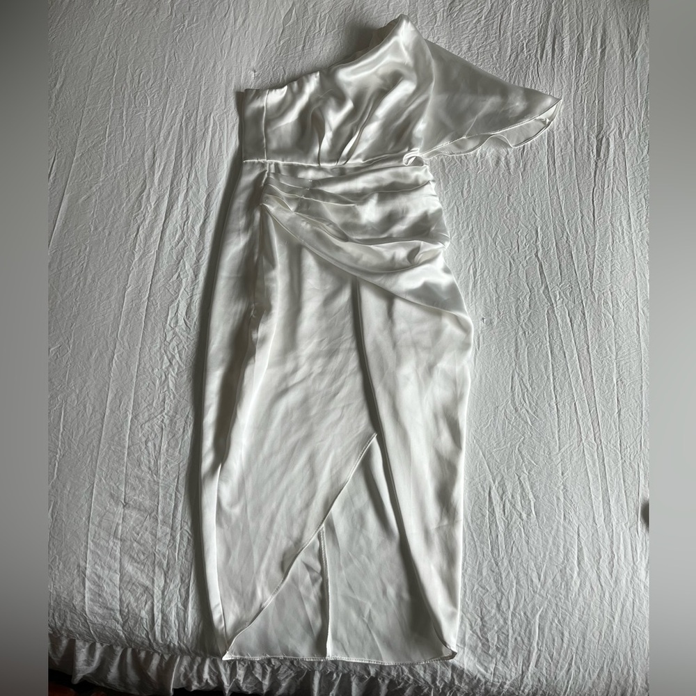 DO+BE Size Small never worn white dress